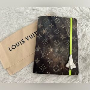 New Louis Vuitton Monogram Galaxy Clemence Limited Edition LE Notebook Rare‎